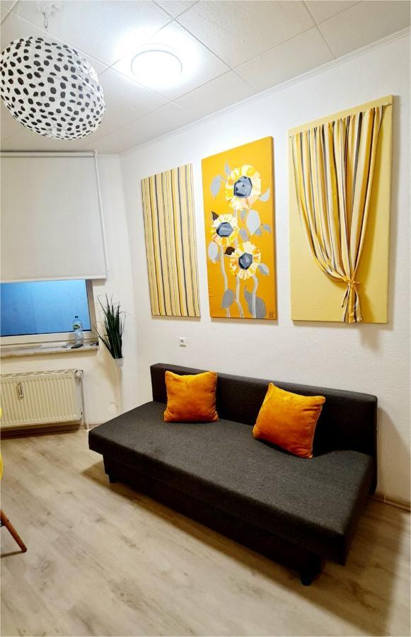 Elena Flat Sonnenblumen Duisburg Zentrum Exterior foto